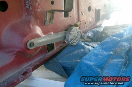 9.jpg Hood assist  springs (hold hood open): $15 for the pair