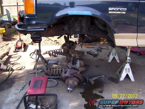 90-bronco-build-005.jpg 