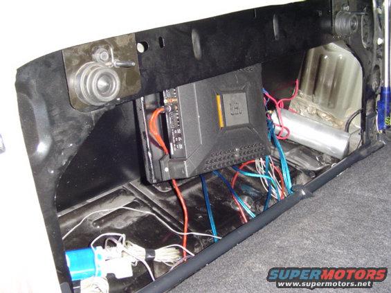 amprack_install_02.jpg 