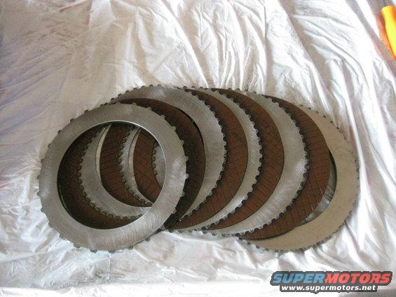 img_0670.jpg Reverse clutches. These aren't too bad except for a little discoloration on disks to the left.