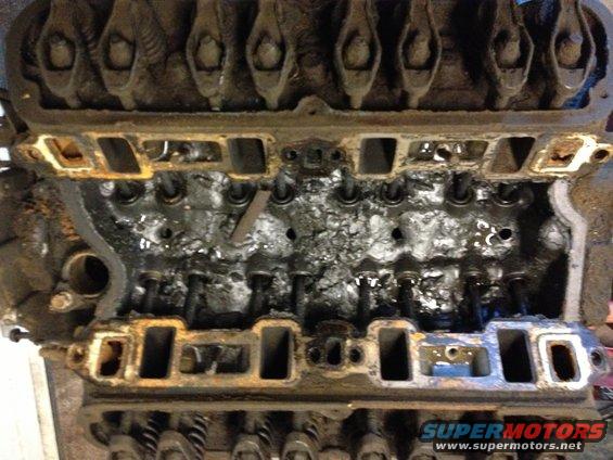 picture-011.jpg Ugh. CHANGE YOUR OIL PEOPLE!