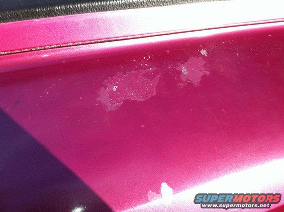 img_03851.jpg Rear fender starting to peel. It is the newest paint on the truck too...