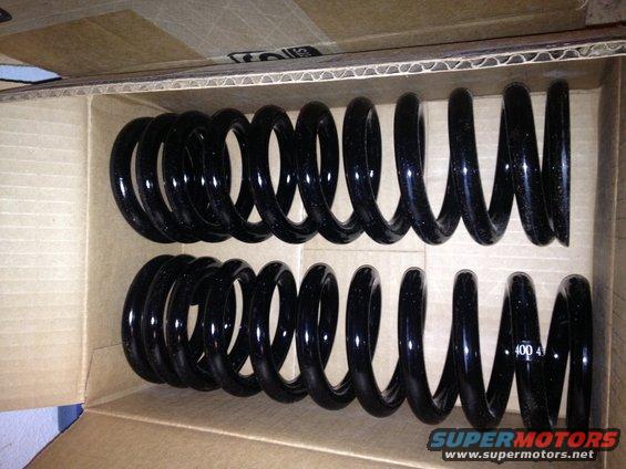 image.jpg Heidts super ride front coil over springs, 400 pd, 65 mustang 