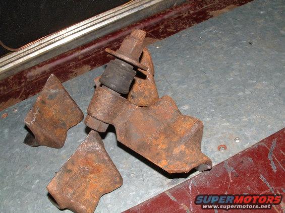 trackbarmount.jpg this is my favorite part