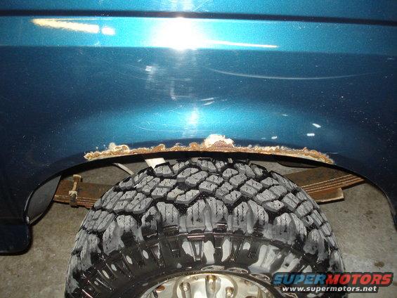 1994 Ford Bronco rear wheel well rust