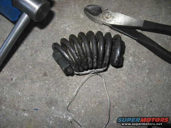 img_4331.jpg I first tried wiring only one side, but that didn't work either.