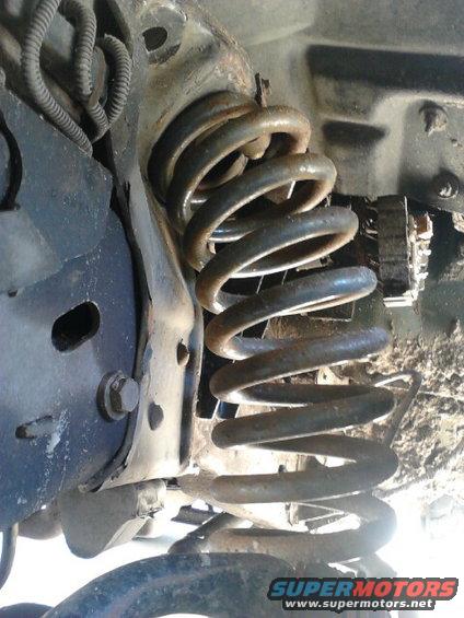 p82a0272.jpg Bent the hell out of stock spring tower. Time for new stronger ones