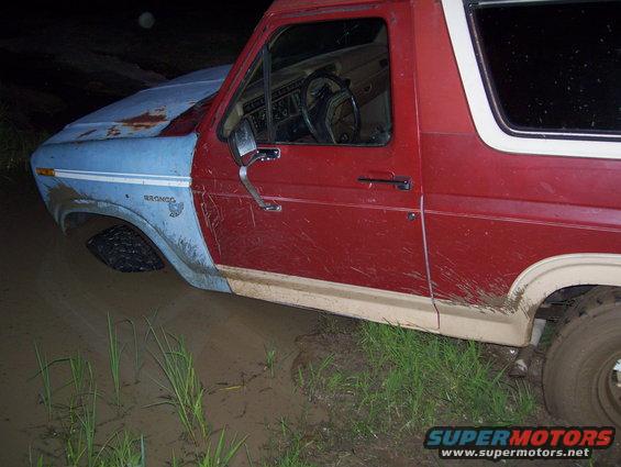 100_1620.jpg The only wheels spinning where the two in the air and water with nothing under them, Had to get the wife to come and get me out in her F-350, SRW LB Crew Cab 4x4, she was not happy! I installed the winch the next day!