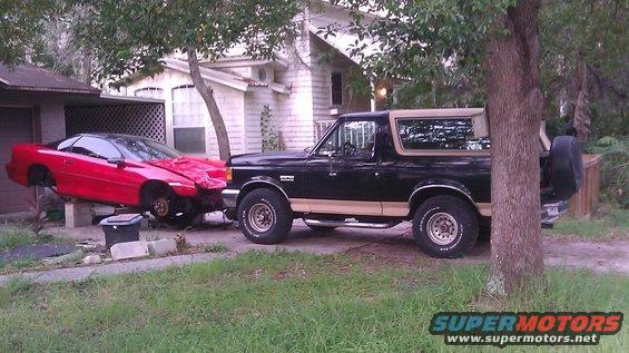 bronco-2.jpg 