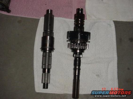 dsc01820.jpg The two shafts side by side to demonstrate the difference in length