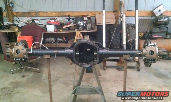 Ford Dana 50 front axle assembly with disc brakes, disassembled differential housing