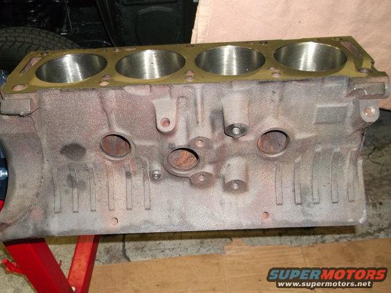 dscf03901.jpg This is a mostly stock 390   .030" build with a mid-'71 dated service block. No damage or problems with the block, it has a C3AE-E crank in it (3.78") which has been turned .010"/.010". Rods are reconditioned C7AE-B with ARP bolts. Speed Pro cast pistons & Hastings moly rings, all Clevite bearings. A new Comp Cams XE-262-4 hyd cam & lifters.