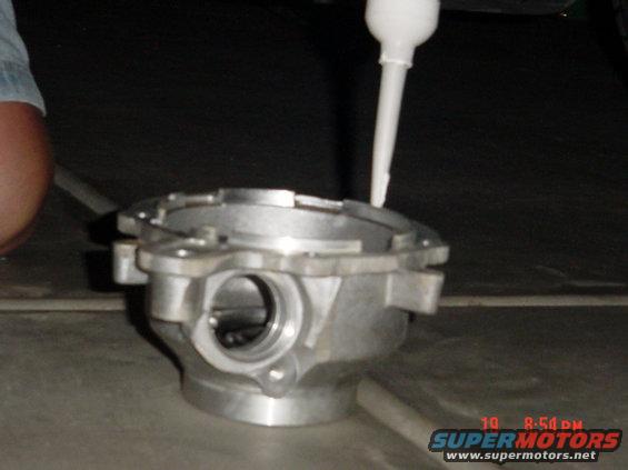 dsc01889.jpg Putting a seal on the housing