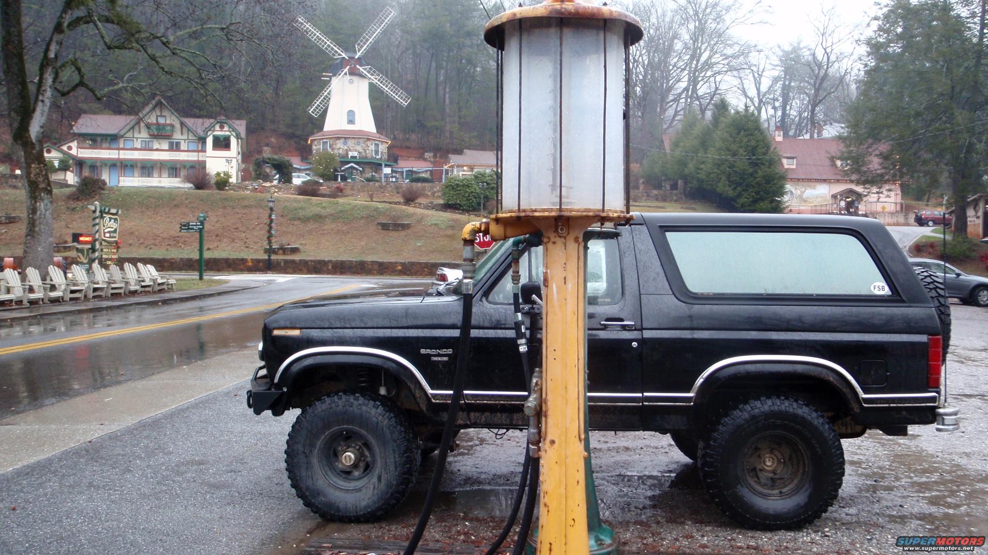1986 Ford Bronco photo
