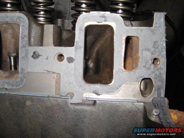 Head Intake Port