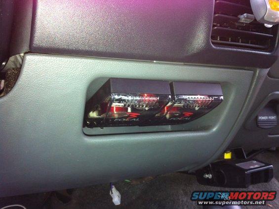 img_04521.jpg Finally found a use for this pocket. The crossovers fit just right in there.