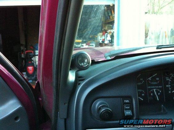 img_04631.jpg Tweeters mounted.