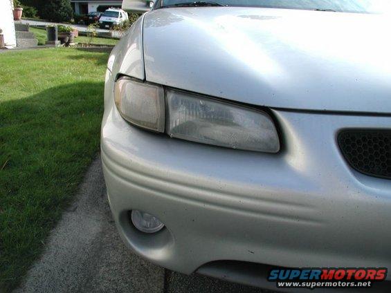 2002 Pontiac Grand Prix front corner, showing headlight and bumper detail