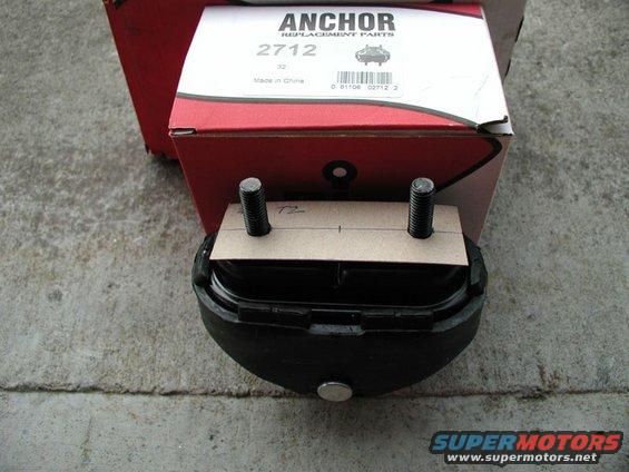 Anchor 2712 engine mount next to its box