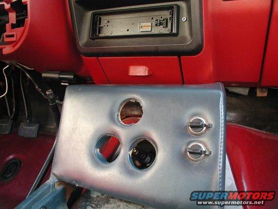 center_console_004.jpg