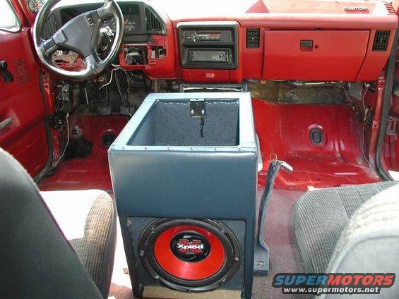 center_console_018.jpg