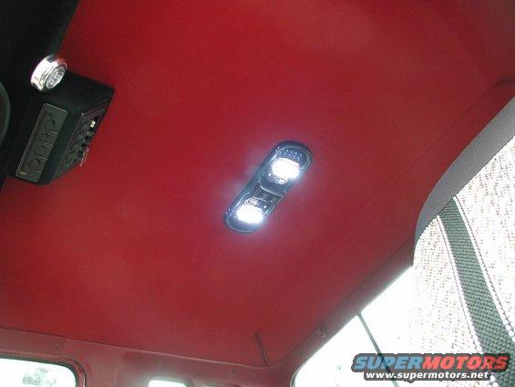 1990 Ford F-250 interior dome light and overhead console with red headliner