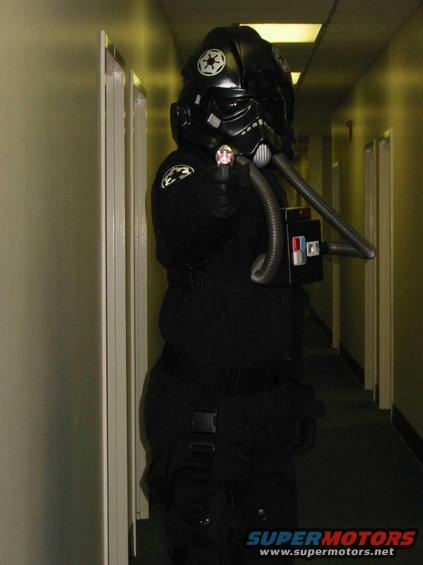 tie_pilot2.jpg 