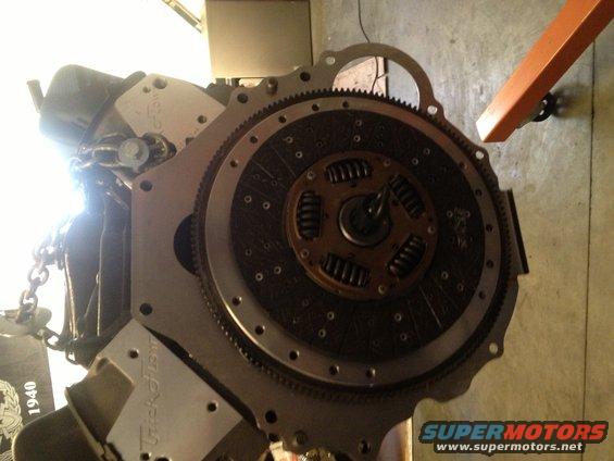 302-w-flywheelclutch.jpg 65 Mustang flywheel and clutch T5