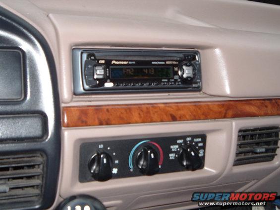 gun-pictures-011.jpg Interior Picture.