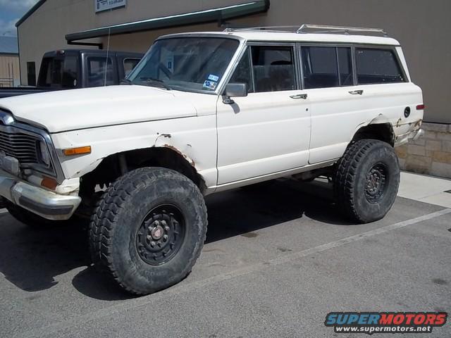 Jeep Wagoneer