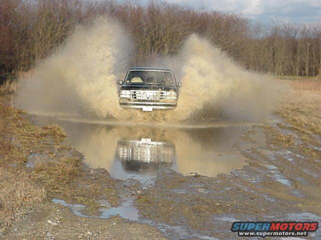 mvc560s.jpg front shot of puddle crossing