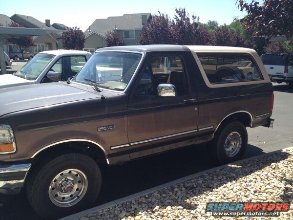 Brown and tan 1992 Ford Bronco side view