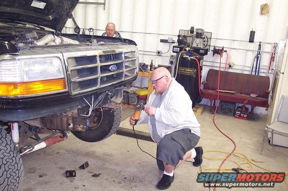 beerman-012.jpg This is me grinding the frame after Keith cut off the bumper brackets with the plasma