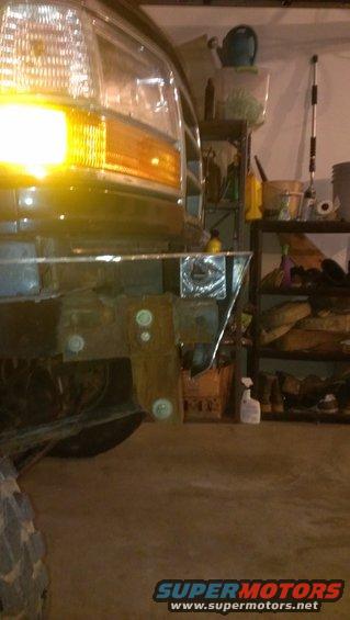 1995 Ford Bronco front bumper and headlight assembly