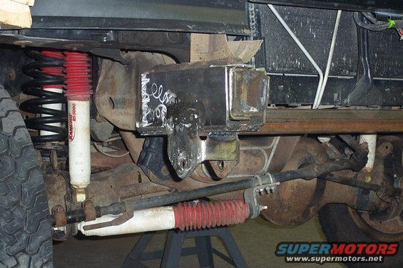 Custom trailer hitch receiver with Rancho RS5000 shocks