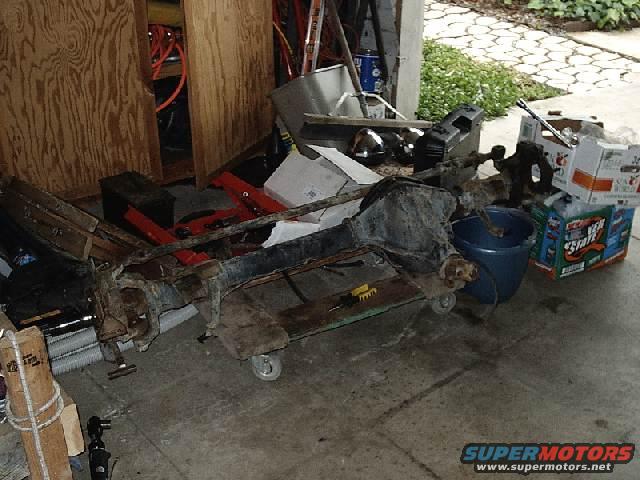Old axle getting prepared to go in the bronco
