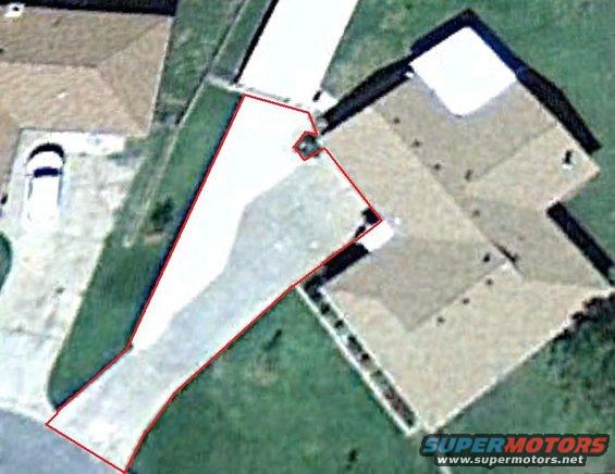 driveway.jpg 