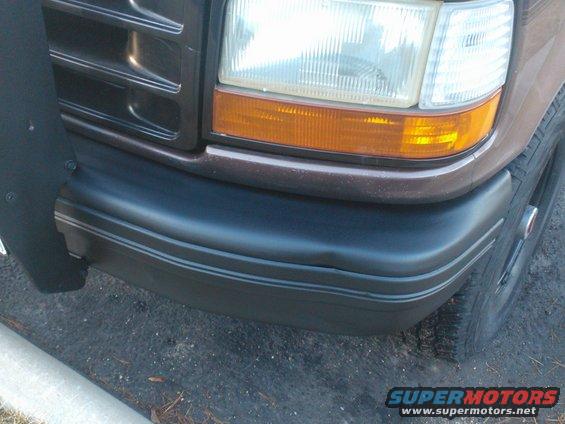 1992 Ford Bronco front bumper and headlight assembly