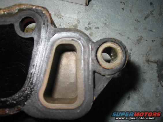 img_7888.jpg here near the top right of this coolant passage, you can faintly make out another crack that had started to form. This would have ultimately led to a leak as well.