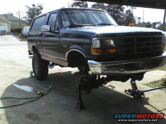bronco-on-jacks.jpg bronco on jacks
