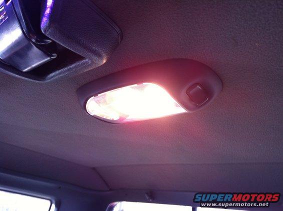 img_0615.jpg New dome light from a 96 F150. Finally got rid of the dated chrome one...