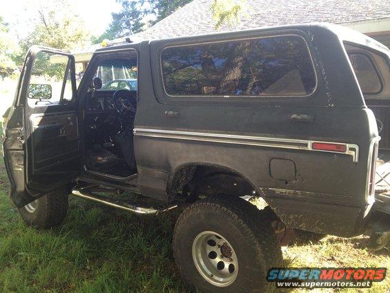 1978 Ford Bronco with driver door open, side view