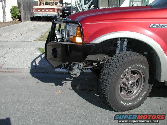 warnbumper7.jpg Bumper side view, notice blocker beam behind and below bumper.  I think I am going to take it off.