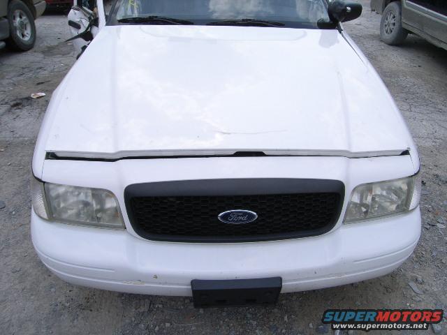 2003 Ford Crown Victoria photo