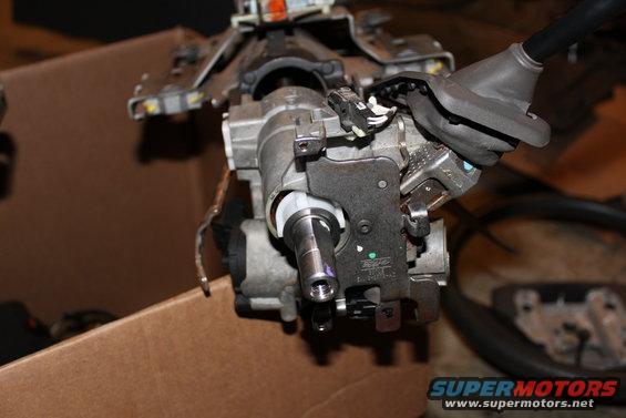 img_0427.jpg close up of the 07 column shift column. although the columns look the same and appear like you could reuse the column shift column, i can assure you they are different and the parts are not available without buying the whole floor column.
