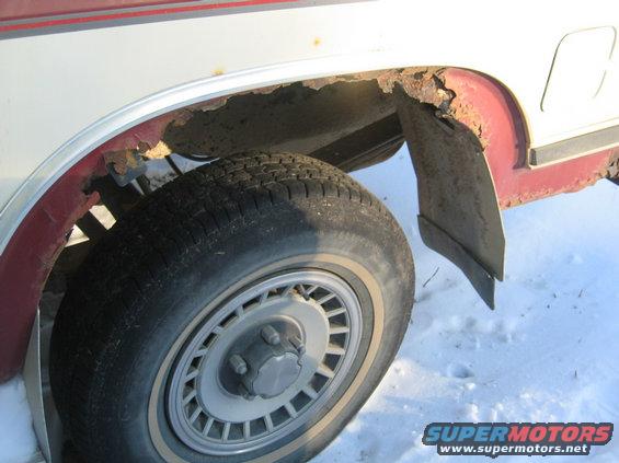 jim2.jpg This is probably the worst rust spot on it, which isn't bad for a MN truck.