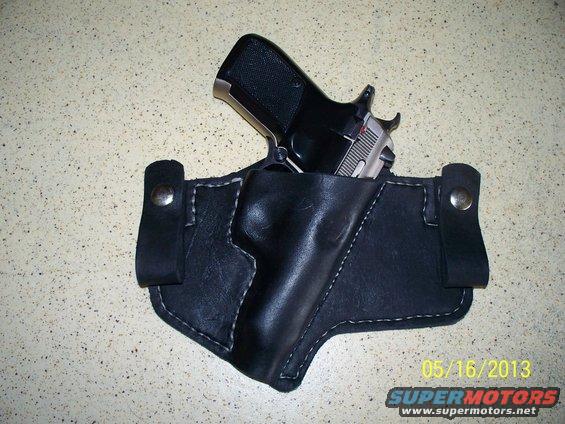 holsters-007.jpg 