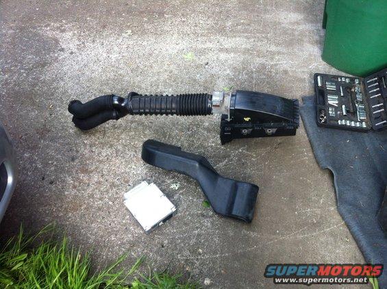 img_08931.jpg Entire MAF intake system from a 1995 F150 5.0.