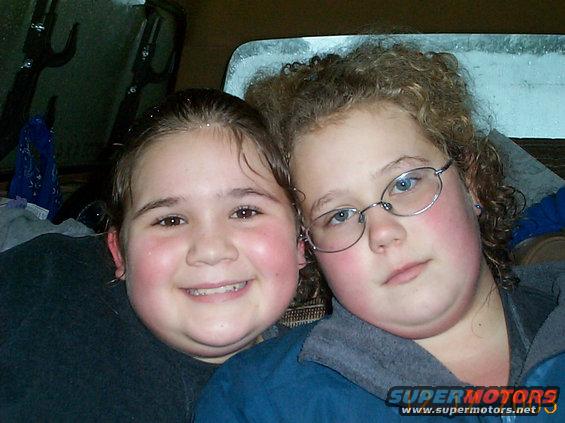 011kaitlynkassie.jpg Kaitlyn and Kassie