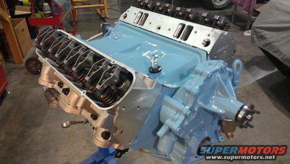 Pontiac V8 engine with light blue painted block and valve covers